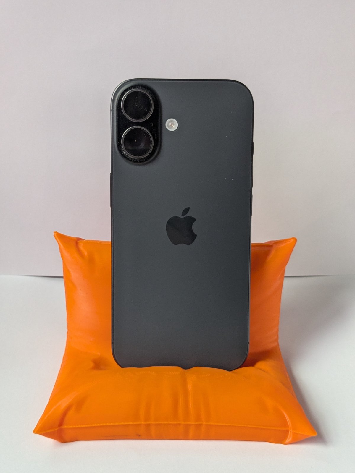 Подушка-підставка для iPhone